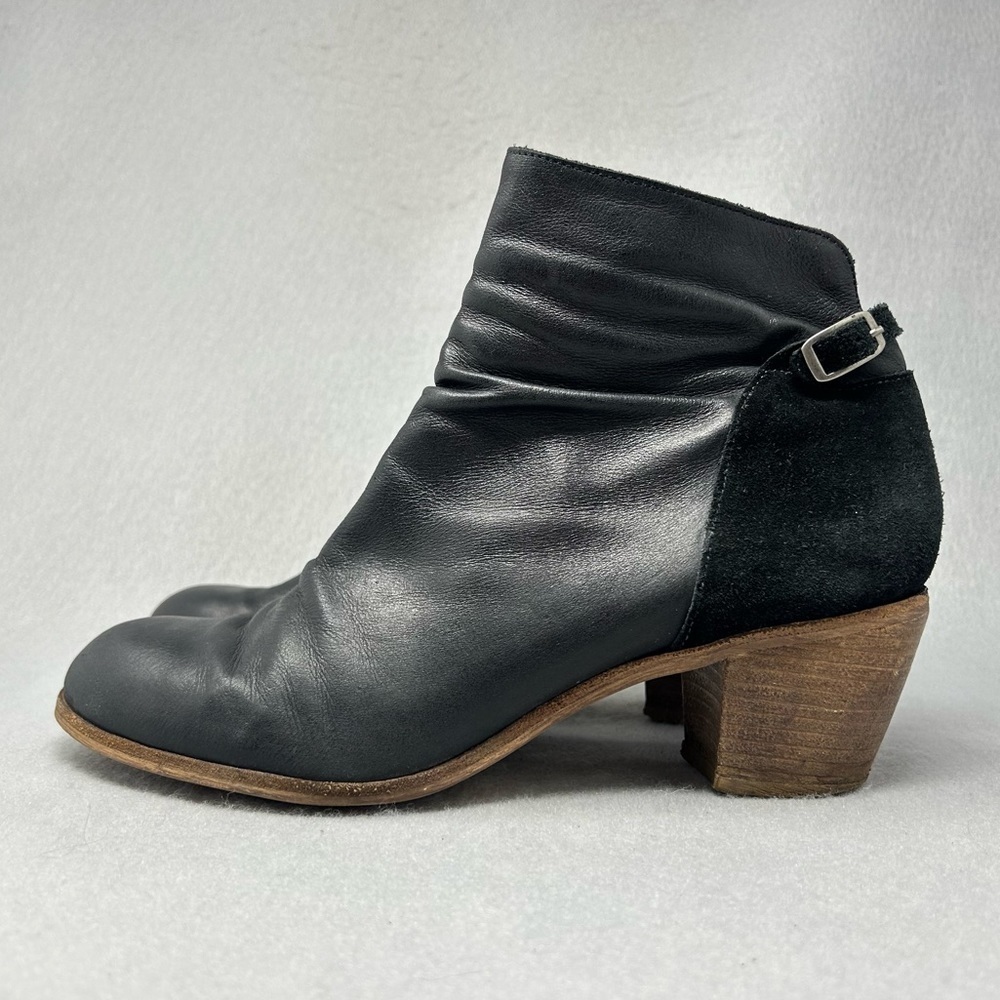 Matisse Lorenzo Black Leather Ankle Boots, Women’s Size 9M
